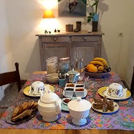 Sun D'hotes Bed & Breakfast 3*
